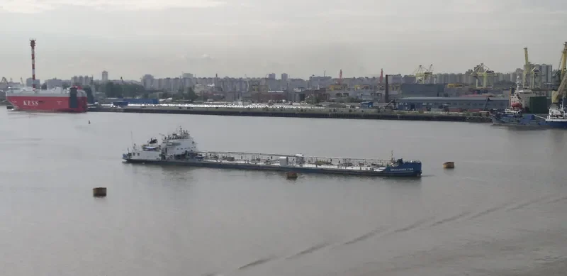 TSIMLYANSK GES Tanker IMO 9027154 photo 4