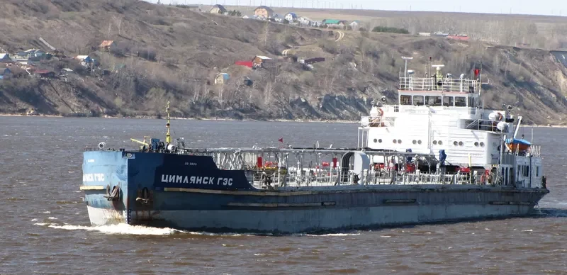 TSIMLYANSK GES Tanker IMO 9027154 photo 7