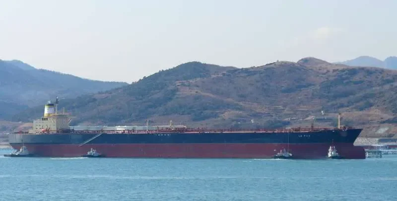 LA PAZ Tanker IMO 9031650 photo 2
