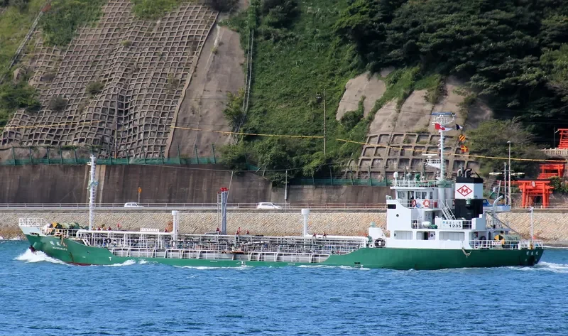 ZETA 2 Tanker IMO 9031715 photo 4