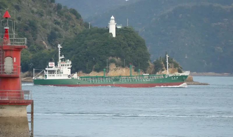 ZETA 2 Tanker IMO 9031715 photo 9