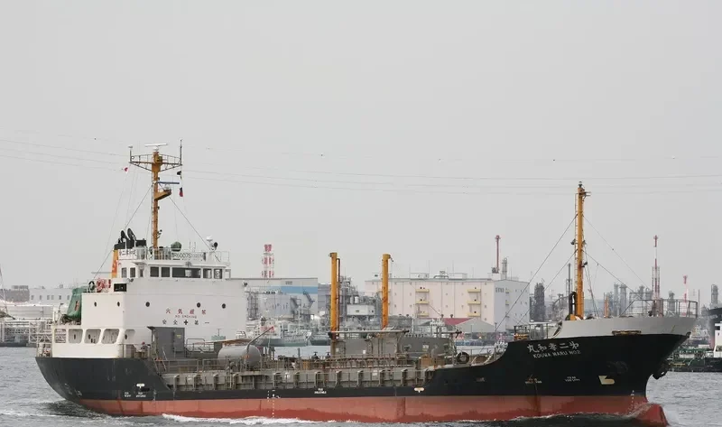 XING DA Tanker IMO 9033529 photo 3