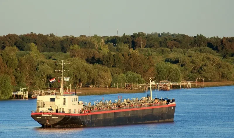 DON LUCHO Tanker IMO 9034078 photo 3