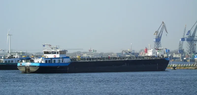 RIJMOS Tanker IMO 9034107 photo 10
