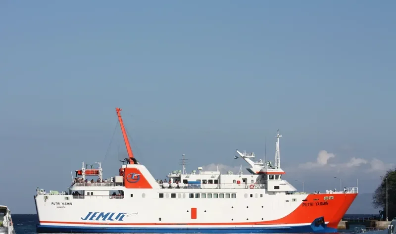 PUTRI YASMIN Ro-Ro IMO 9037575 photo 9
