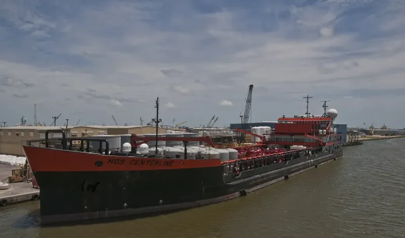 HOS CENTERLINE Offshore Vessel IMO 9040546 photo 7