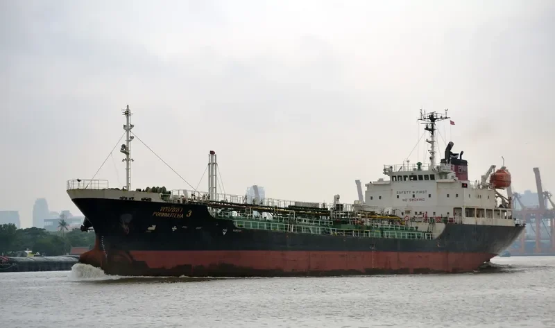 THAILAEMTHONG 6 Tanker IMO 9041863 photo 3