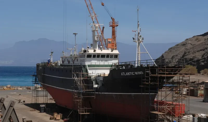 ATLANTIC WIND General Cargo IMO 9042001 photo 5