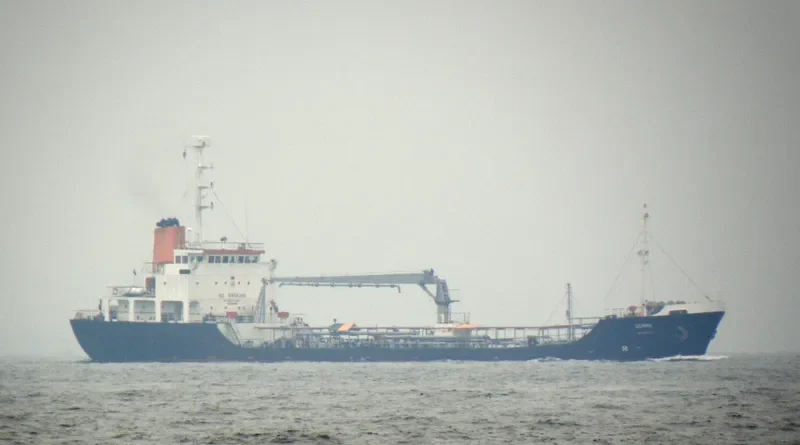 TEALWAY FV Tanker IMO 9045962 photo 3