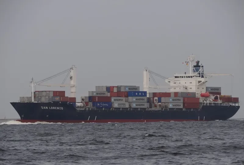 SAN ENZO Container Ship IMO 9046215 photo 4