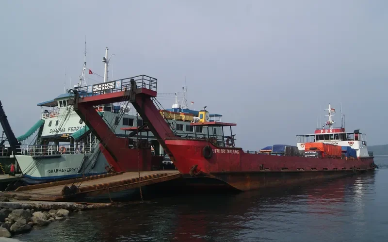PUTRI SRI TANJUNG General Cargo IMO 9049011 photo 2