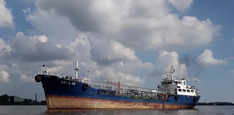 AKRA 10 Tanker IMO 9049748