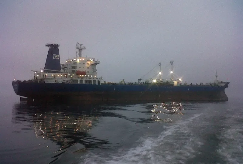 VALDIVIA Tanker IMO 9053115 photo 8