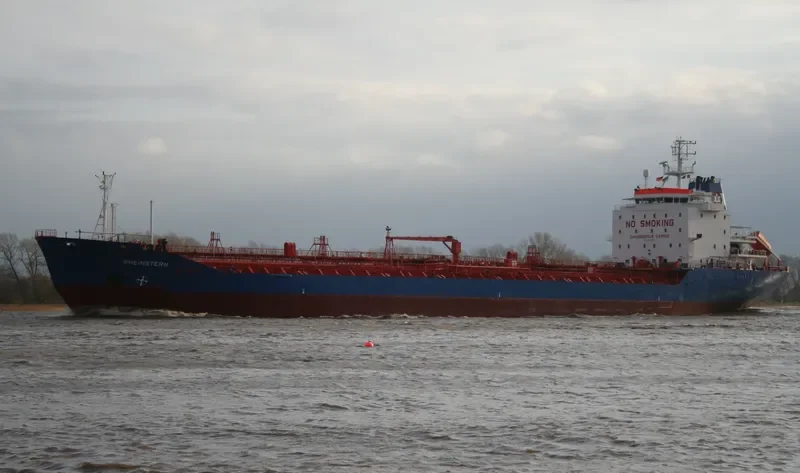 OLO Tanker IMO 9053191 photo 8