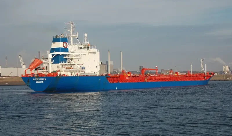 SEA JADE Tanker IMO 9053220 photo 2