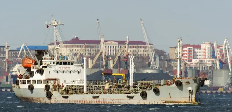 ORIENTAL Tanker IMO 9054638 photo 2