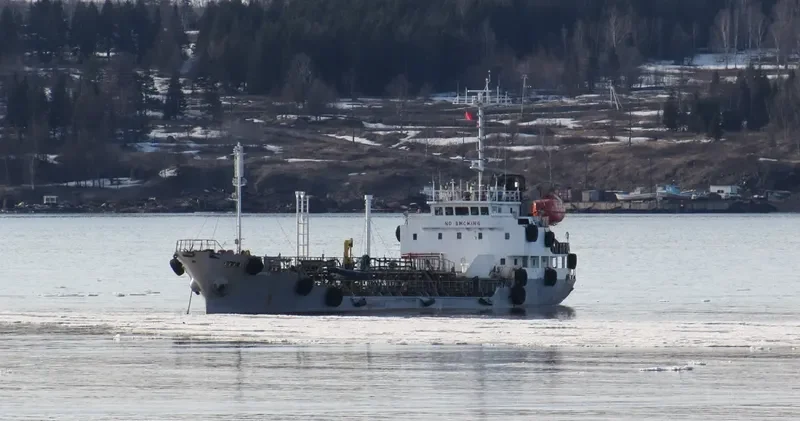 ORIENTAL Tanker IMO 9054638 photo 9