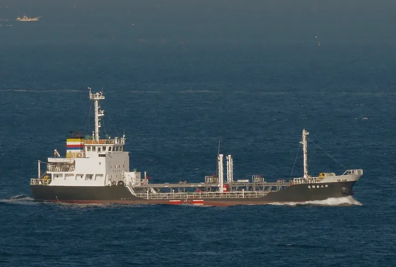HENG WEI Tanker IMO 9054652 photo 2