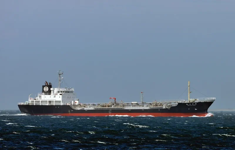 HAI JUN Tanker IMO 9054896 photo 3