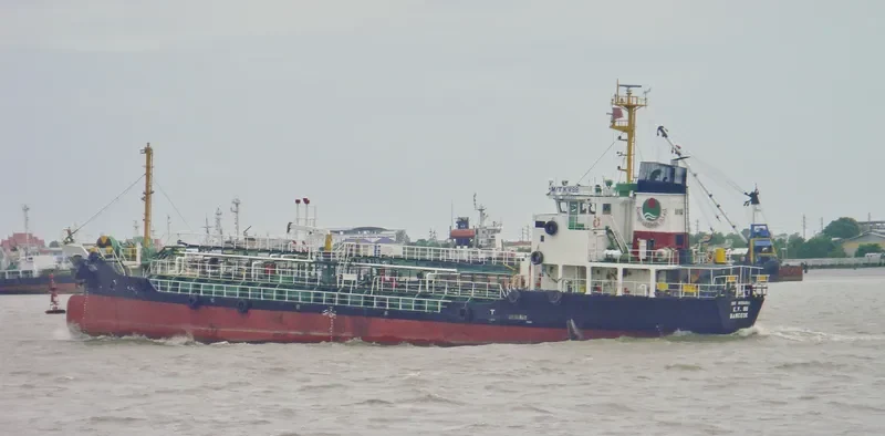 K.V.88 Tanker IMO 9054901 photo 8