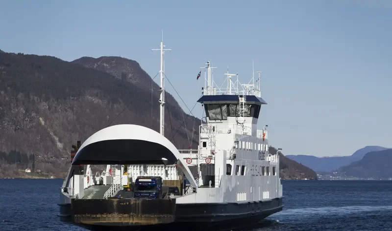 HJELMELAND Ro-Ro IMO 9055747 photo 2
