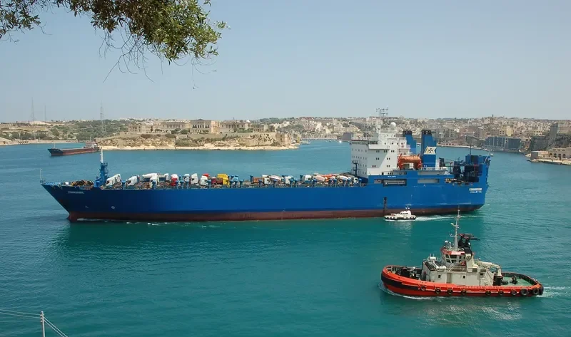 COMMODORE Ro-Ro IMO 9055761 photo 3