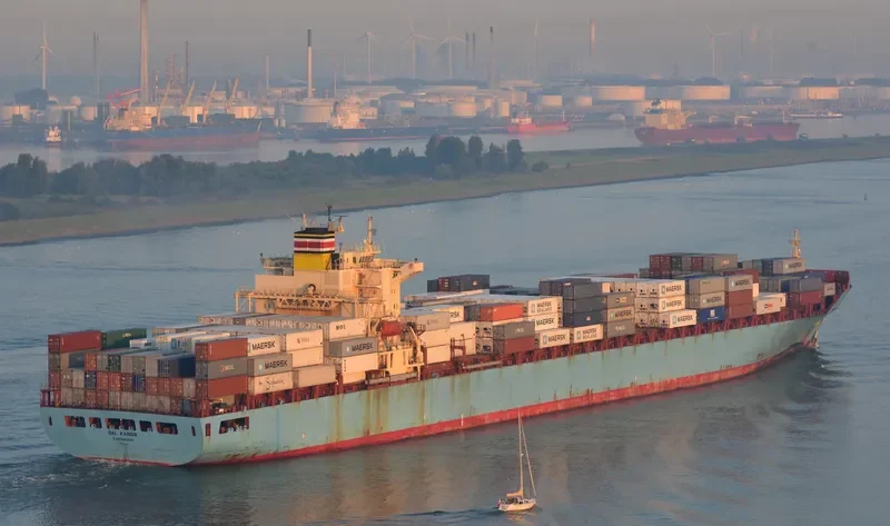 DOR Container Ship IMO 9060546 photo 3