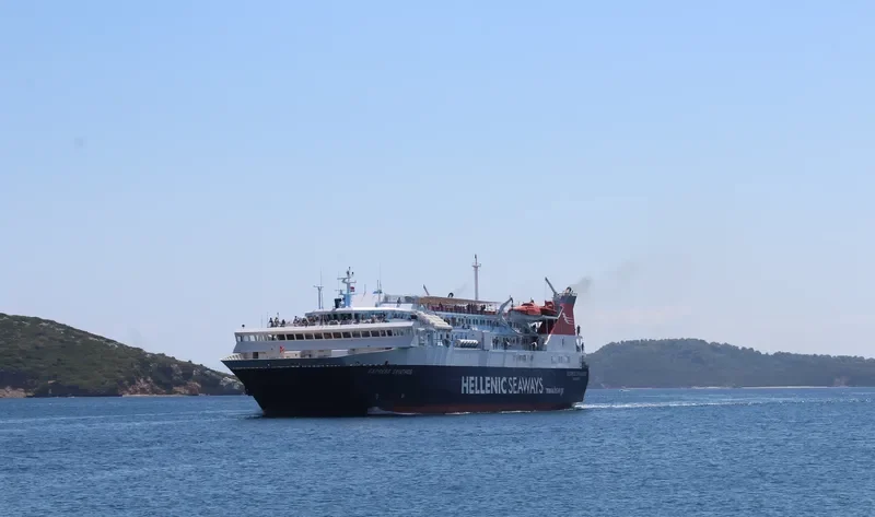EXPRESS SKIATHOS Ro-Ro IMO 9064803 photo 6