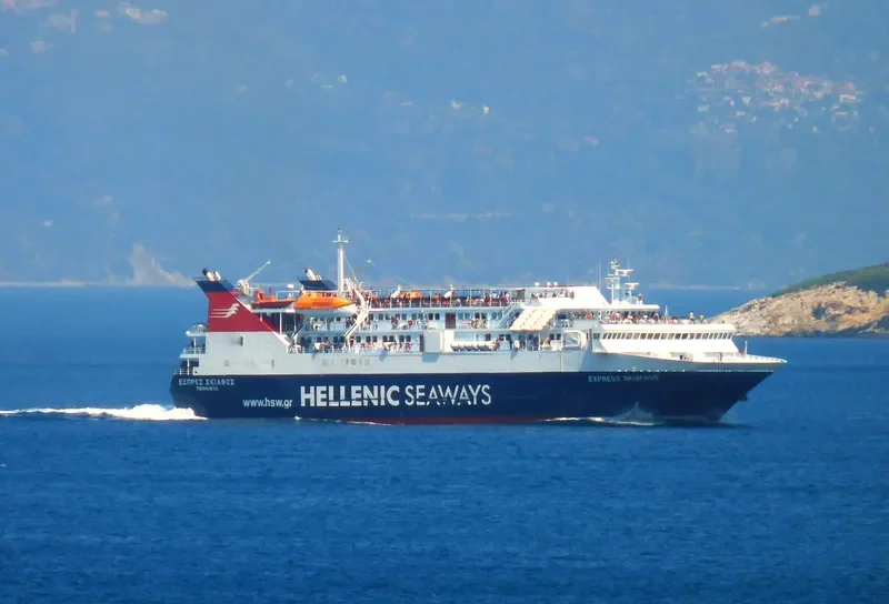 EXPRESS SKIATHOS Ro-Ro IMO 9064803 photo 8