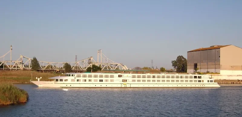 LA BELLE DE CADIX Passenger Ship IMO 9068938 photo 7