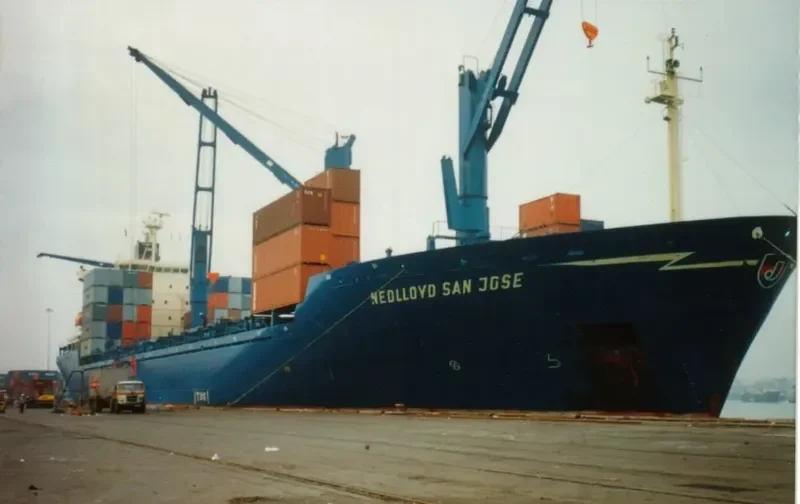 RENE Container Ship IMO 9070644 photo 5