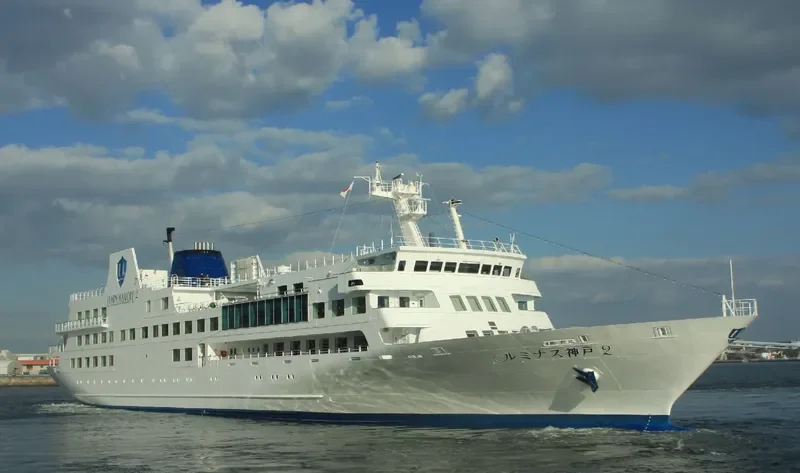 LUMINOUS KOBE 2 Passenger Ship IMO 9071789 photo 3