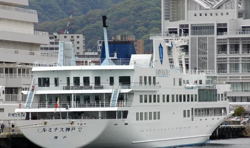 LUMINOUS KOBE 2 Passenger Ship IMO 9071789 photo 6