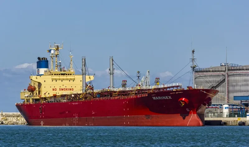 BRAVE WORTH Tanker IMO 9074420 photo 10