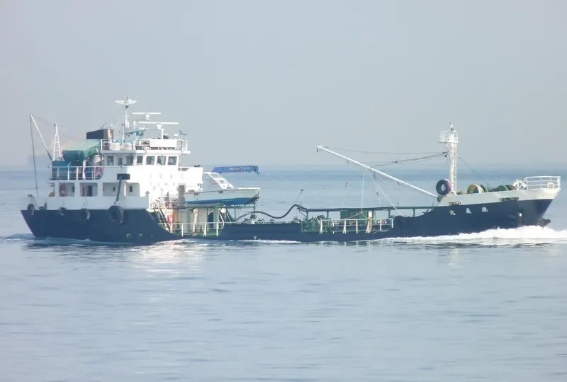 TOKUYOSHI MARU Tanker IMO 9079482 photo 9