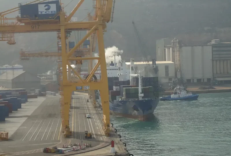 EVA Container Ship IMO 9081734 photo 3