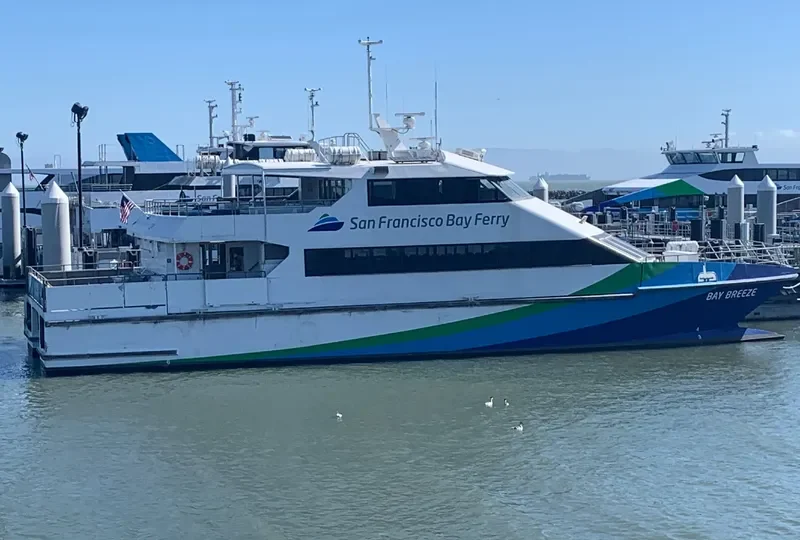 BAY BREEZE Passenger Ship IMO 9083392 photo 4