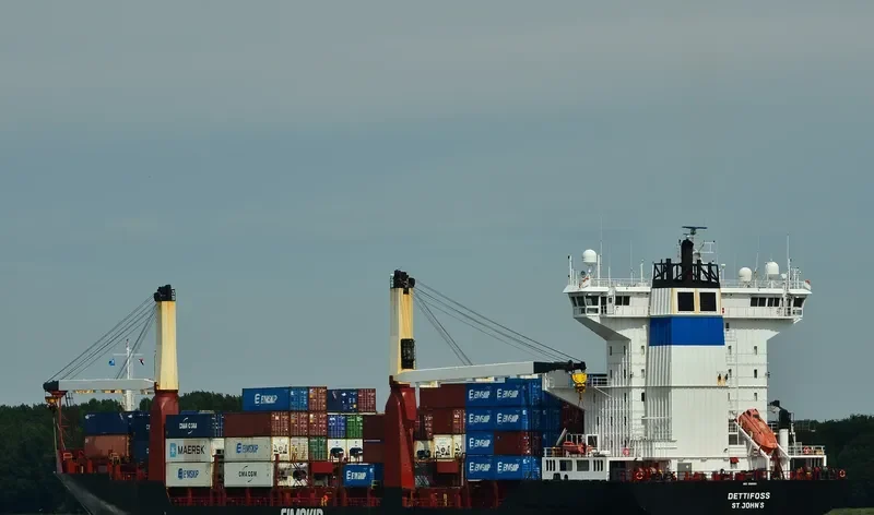 LAXFOSS Container Ship IMO 9086801 photo 3