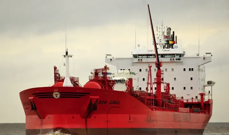 BOW JUBAIL Tanker IMO 9087025 photo 4