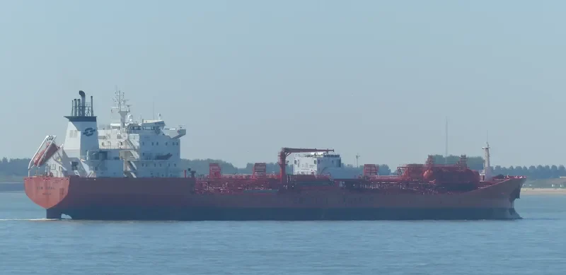 BOW JUBAIL Tanker IMO 9087025 photo 7