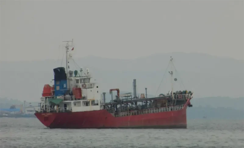 DAWI TANKER Tanker IMO 9088158 photo 4