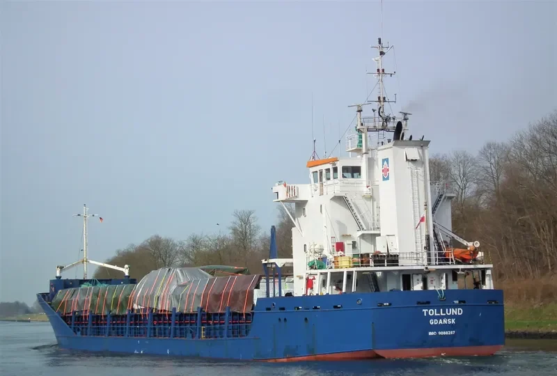 TOLLUND Container Ship IMO 9088287 photo 4