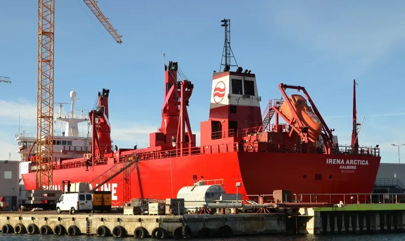 IRENA ARCTICA Container Ship IMO 9100255 photo 9
