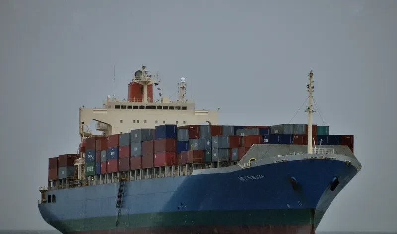 MOL WISDOM Container Ship IMO 9101601 photo 4