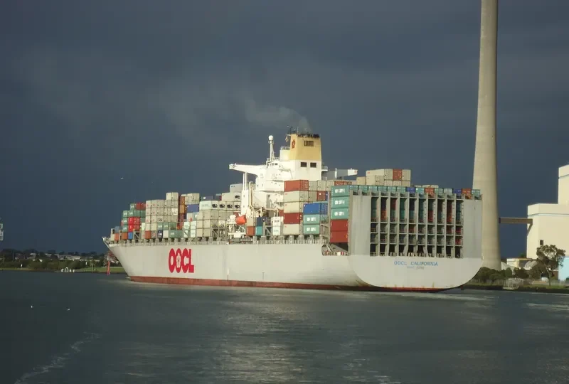OOCL CALIFORNIA Container Ship IMO 9102289 photo 3