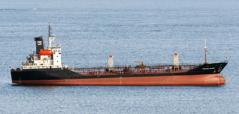 EVER GLORY Tanker IMO 9102813 photo 8