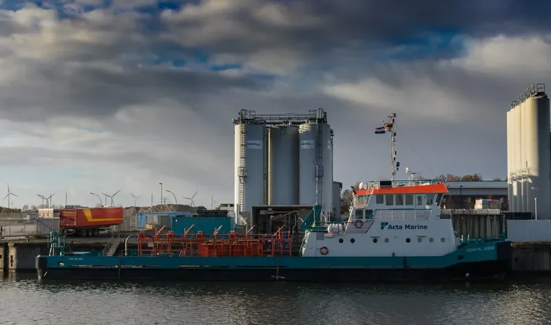 COASTAL LEGEND Offshore Vessel IMO 9102887 photo 2