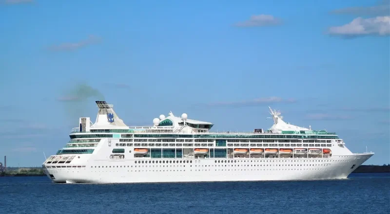 GRANDEUR OF THE SEAS Passenger Ship IMO 9102978 photo 7