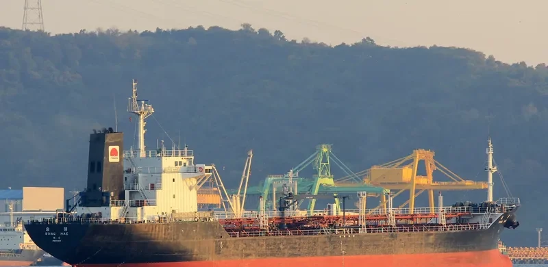 SUNG HAE Tanker IMO 9111412 photo 5