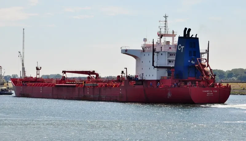 CHAMPION TIDE Tanker IMO 9112117 photo 9